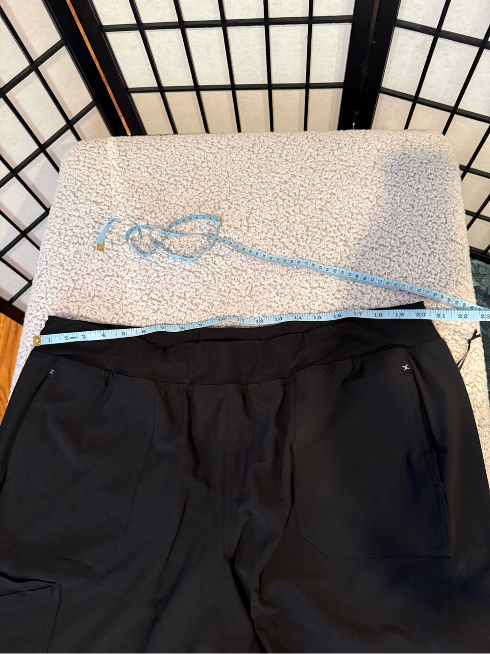 Petite 2X Black Jogger Scrub Pants Stretch Cargo Athletic Comfort 18W-20W - Picture 4 of 8